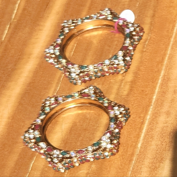 COPY - 2 High Quality Synthetic Stone Bangle Bracelets 7" - Picture 2 of 7